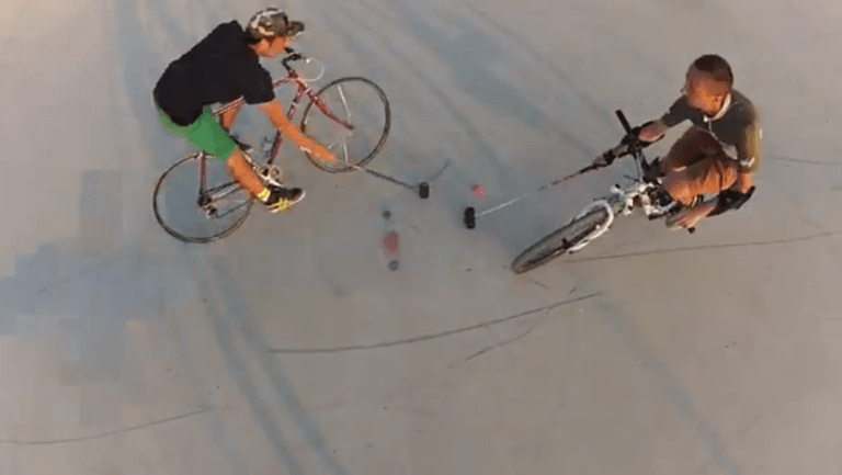 Am învăţat să joc polo pe bicicletă. Cred. 23 | Cristian Florea