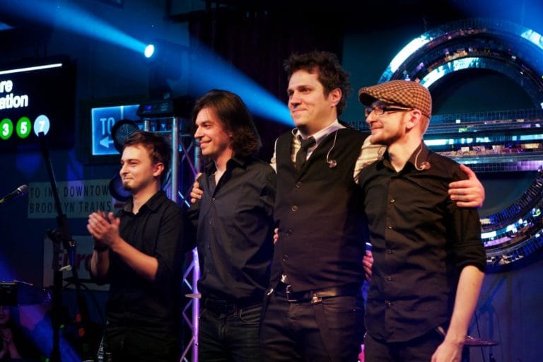 Mai sunt doar 100 de bilete la concertul byron de la Cluj, aşa că aveam un teaser 25 | Cristian Florea