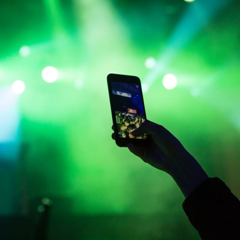 Instagram a făcut un ghid care te învață să creezi conținut video mai bun - Photo by Jacob Morch