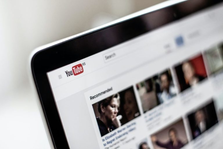 Acum poți împărți feed-ul de YouTube pe categorii 5 | Cristian Florea Acum poți împărți feed-ul de YouTube pe categorii